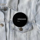 Badge Rond 7,6 Cm Groomsman Wingman Personnel noir blanc (En situation)