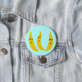 Badge Rond 7,6 Cm Happy Banana Trio Whimsical (En situation)