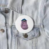 Badge Rond 7,6 Cm Hippo en tant que policier (En situation)