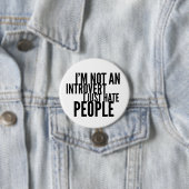Badge Rond 7,6 Cm Introvertis drôles (En situation)