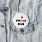 BADGE ROND 7,6 CM J'AIME BARCELONE, ESPAGNE (En situation)