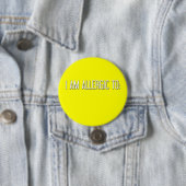 BADGE ROND 7,6 CM "JE SUIS ALLERGIQUE " (En situation)