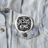 Badge Rond 7,6 Cm Jésus est roi (En situation)
