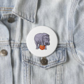 Badge Rond 7,6 Cm Joueur de basket-ball hippo (En situation)