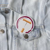 Badge Rond 7,6 Cm Journée nationale du vin, tire-bouchon, tache de v (En situation)
