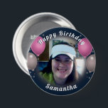Badge Rond 7,6 Cm Joyeux ballons d'anniversaire et rose photo<br><div class="desc">Tout le texte est réglable ! Ballons amusants et confetti joyeux anniversaire un bouton photo. Toutes les oeuvres de Valarie Wade.</div>