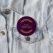 Badge Rond 7,6 Cm Joyeux Diwali violet or élégant moderne (En situation)
