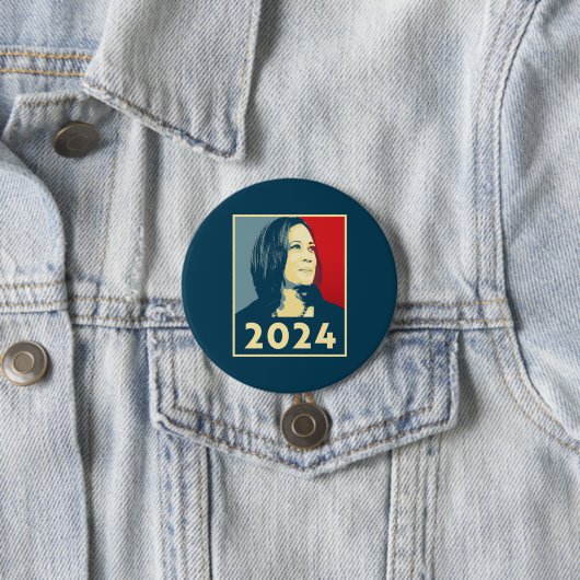Badge Rond 7,6 Cm Kamala Harris 2024 (En situation)