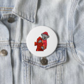Badge Rond 7,6 Cm Koala as Firefighter with Fire hydrant (En situation)