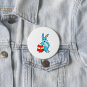 Badge Rond 7,6 Cm Lapin avec oeuf de Pâques (En situation)