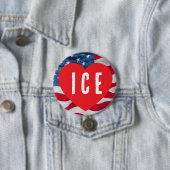 BADGE ROND 7,6 CM LOVE ICE HEART W/FLAG (En situation)