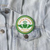 Badge Rond 7,6 Cm Lucky in Love Irish Claddagh Mariage (En situation)