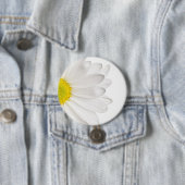 Badge Rond 7,6 Cm Marguerites customisées par arrière - plan de (En situation)