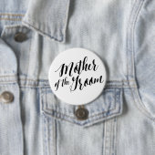 Badge Rond 7,6 Cm Mère du Marié Bouton de Script Noir (En situation)