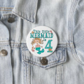 Badge Rond 7,6 Cm Mermaid 4e anniversaire (En situation)