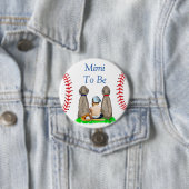 Badge Rond 7,6 Cm Mimi doit être | Baby shower de baseball à thème (En situation)