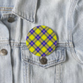 Badge Rond 7,6 Cm Motif Tartan couleur Criss Cross (En situation)