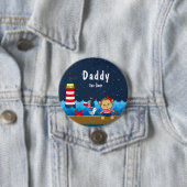 Badge Rond 7,6 Cm Nautical Girl Monkey Red et Navy Daddy (En situation)