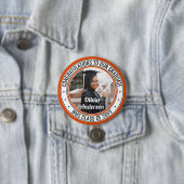 Badge Rond 7,6 Cm N'importe quel texte Graduation Photo Orange noir  (En situation)