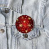Badge Rond 7,6 Cm Noël Golden Snowflakes sur Arrière - plan rouge (En situation)