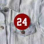 Badge Rond 7,6 Cm Numéro de jersey Crimson and White Athlete<br><div class="desc">Saluez votre équipe sportive préférée, votre footballeur ou montrez votre fierté scolaire avec un bouton d'esprit personnalisé! Personnalisez avec le numéro de maillot d'un joueur ou tout autre texte personnalisé. Parfait pour le football, le basket, le baseball et les jeux de football ! Créez des broches personnalisées pour toute l'équipe,...</div>