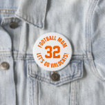 Badge Rond 7,6 Cm Orange et White Football Maman Numéro Jersey<br><div class="desc">Saluez votre équipe sportive préférée, votre footballeur ou montrez votre fierté scolaire avec un bouton d'esprit personnalisé! Ajoutez votre nom d'école ou personnalisez-le avec le nom d'un joueur et son numéro de maillot. Parfait pour le football, le basket, le baseball et les jeux de football ! Créez des broches personnalisées...</div>