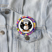 Badge Rond 7,6 Cm Peach Awareness Ribbon Penguin (En situation)