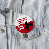 Badge Rond 7,6 Cm Période de moto à cycle menstruel Slogan blanc rou (En situation)