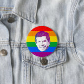 Badge Rond 7,6 Cm Pete Rainbow Stripes (En situation)