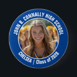 Badge Rond 7,6 Cm Pom-pom girl Bleue Photo High School Spirit<br><div class="desc">Ce cadeau photo de pom-pom girl cool customisé au lycée présente une typographie blanche du nom de votre équipe et du joueur sur un bouton bleu. Personnalisez avec la photo de votre élève et l'année de classe en tant que parent encourageant fier. Un père et une mère peuvent porter ces...</div>