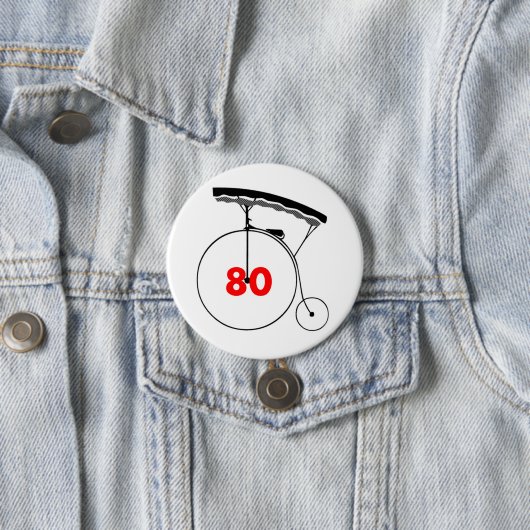 Badge Rond 7,6 Cm Projectionniste 80 (En situation)
