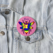 Badge Rond 7,6 Cm Rainbow Bee Thunder_Cove (En situation)