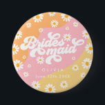 Badge Rond 7,6 Cm Retro Boho Daisy Cadeau de femme de chambre person<br><div class="desc">Bouton cadeau de la servante d'accueil Retro Boho Daisy personnalisée</div>