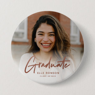 Badge Rond 7,6 Cm Rose moderne Gold Script Graduate Photo