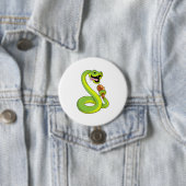 Badge Rond 7,6 Cm Serpent au poulet (En situation)