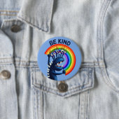 Badge Rond 7,6 Cm Soyez gentil Rainbow Cute Kindness (En situation)