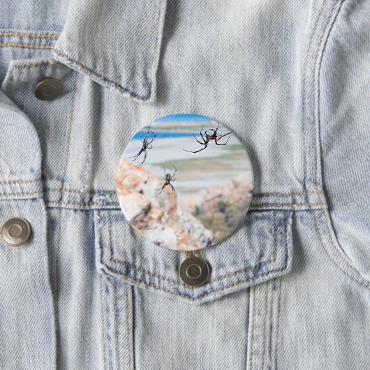 Badge Rond 7,6 Cm Spider City - Hangin Around (En situation)