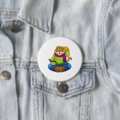Badge Rond 7,6 Cm Tigre en intello avec livre (En situation)
