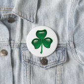 Badge Rond 7,6 Cm Trèfle à trois feuilles Shamrock vert (En situation)