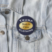Badge Rond 7,6 Cm "Trump l'habillement" avec "fabriqué l'étiquette (En situation)