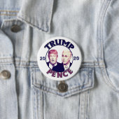 Badge Rond 7,6 Cm Trump Pence 2020 (En situation)