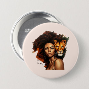 Badge Rond 7,6 Cm Une femme afro-américaine avec un lion majestueux