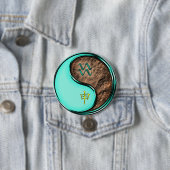 Badge Rond 7,6 Cm Verseau & Singe de Terre (En situation)