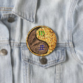 Badge Rond 7,6 Cm Vierge & Bœuf de Feu (En situation)