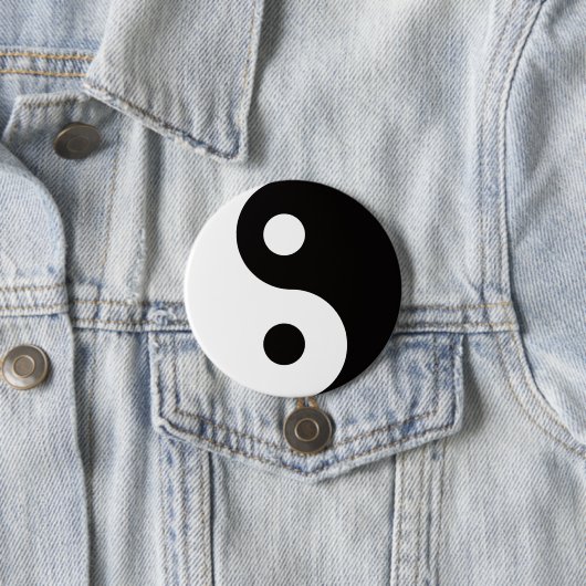 Badge Rond 7,6 Cm Ying Yang (En situation)
