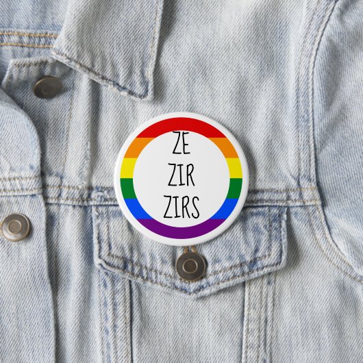 Badge Rond 7,6 Cm Ze Zir Zirs Pronoun (En situation)