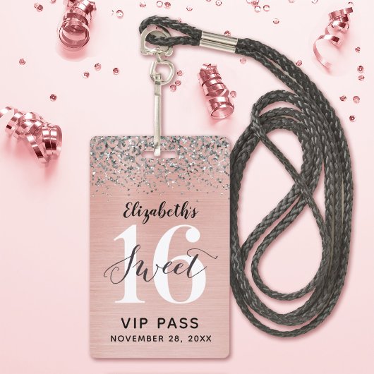 Badge Rose Gold Douce 16e Fête d'anniversaire VIP