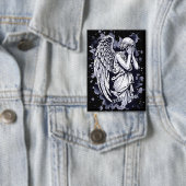 Badge Sculpture d'un ange larmant - avec des éclaboussur (Insitu)