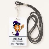 Badge Sorcière mignonne en Casquette violet Halloween (Derrière avec lanière)