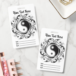 Badge Symbole Yin & Yang noir et blanc de style tatouage